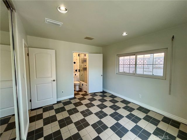 3132 Estado Street, Pasadena, CA 91107