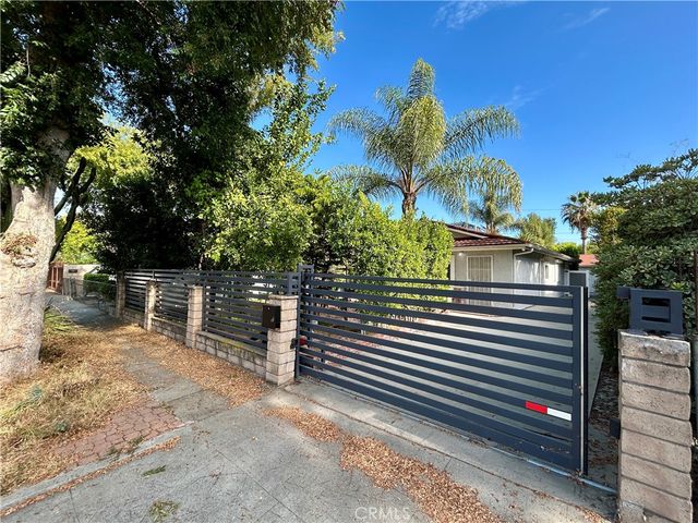3132 Estado Street, Pasadena, CA 91107