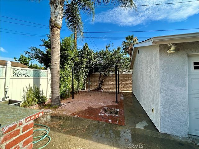 3132 Estado Street, Pasadena, CA 91107