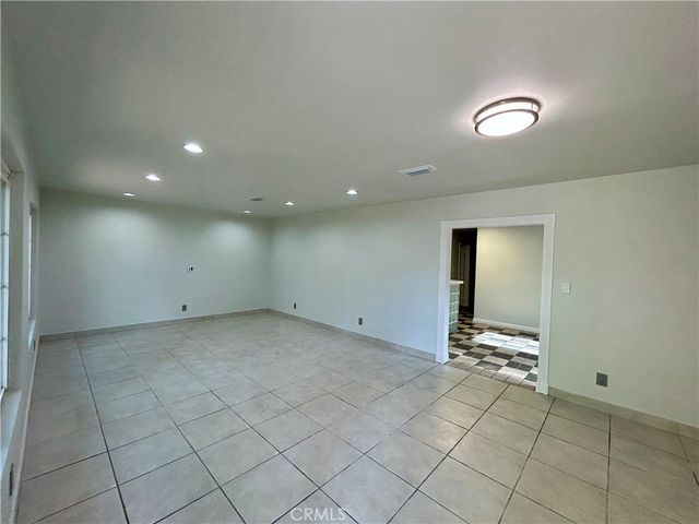 3132 Estado Street, Pasadena, CA 91107