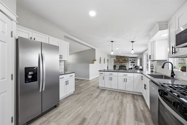 714 Regal Ridge Court, Lisbon, IA 52253