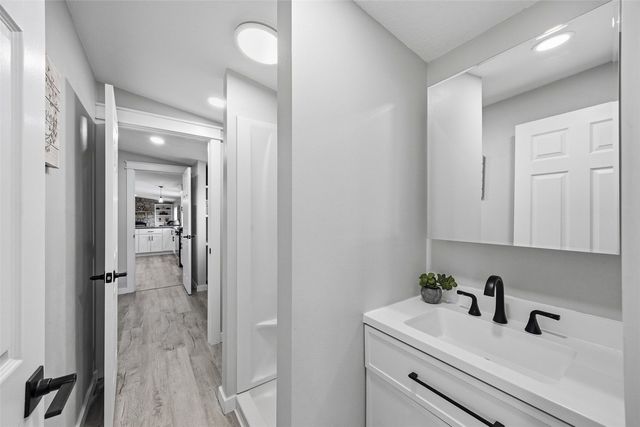 714 Regal Ridge Court, Lisbon, IA 52253