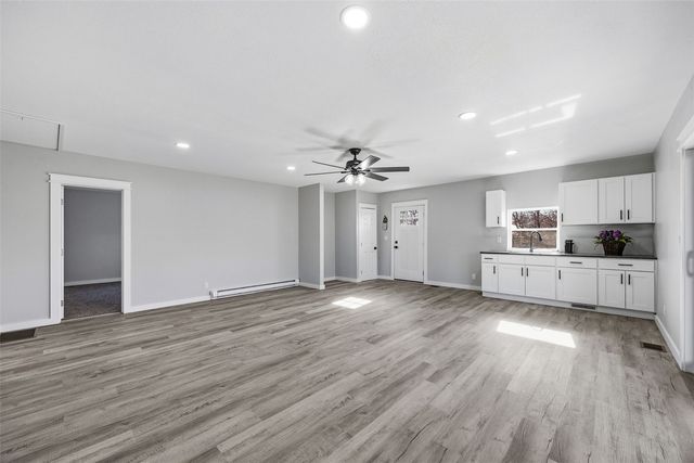 714 Regal Ridge Court, Lisbon, IA 52253