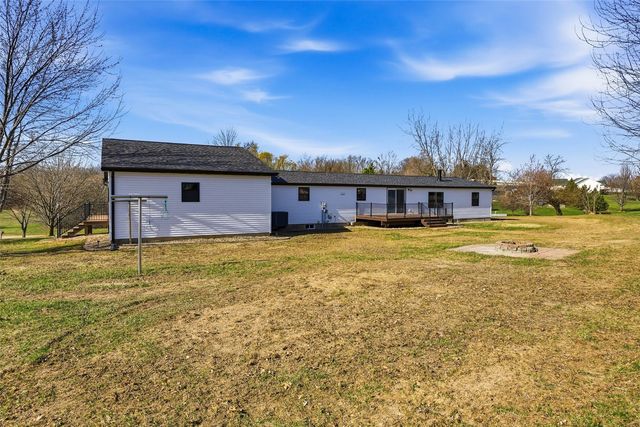 714 Regal Ridge Court, Lisbon, IA 52253
