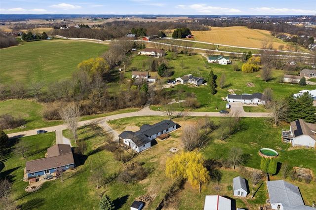 714 Regal Ridge Court, Lisbon, IA 52253