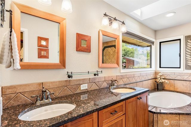 7715 77th Avenue NE, Marysville, WA 98270