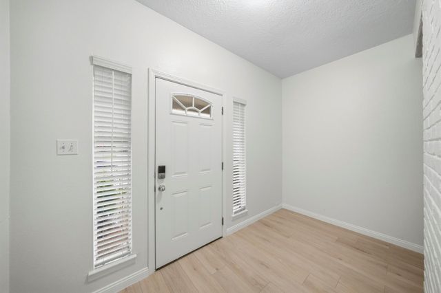 11502 Elmcroft Drive, Houston, TX 77099