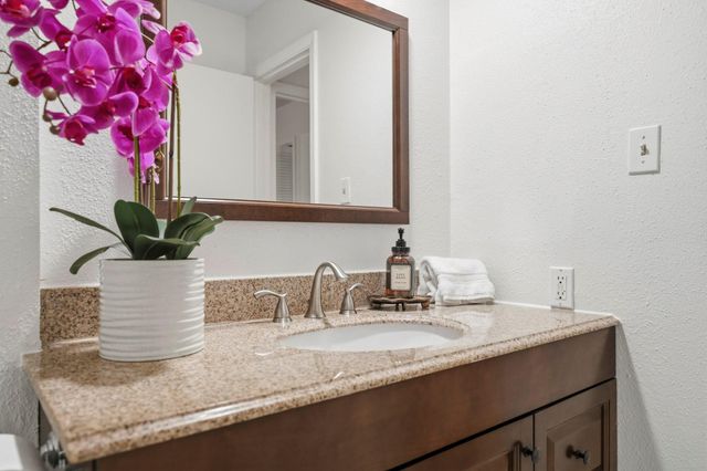 11502 Elmcroft Drive, Houston, TX 77099