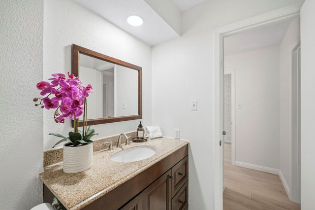 11502 Elmcroft Drive, Houston, TX 77099