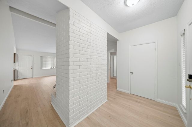 11502 Elmcroft Drive, Houston, TX 77099