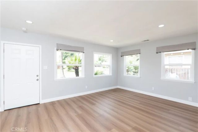 3285 N Mountain View, San Bernardino, CA 92405