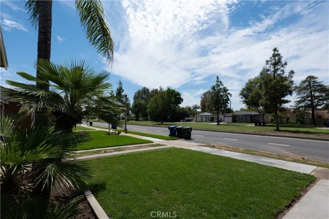 3285 N Mountain View, San Bernardino, CA 92405