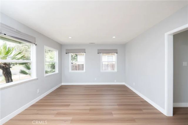3285 N Mountain View, San Bernardino, CA 92405