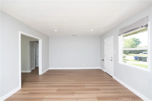 3285 N Mountain View, San Bernardino, CA 92405