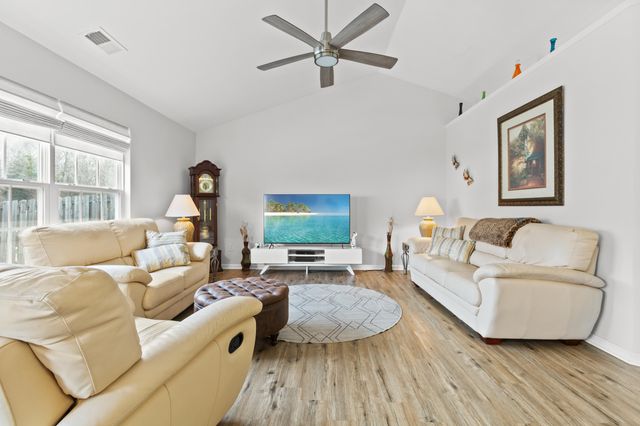 1016 Whitlow Boulevard, Summerville, SC 29483