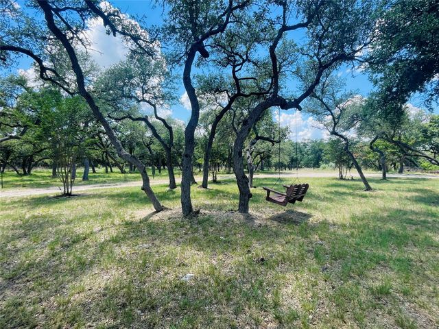 1100 Chapparal DR, Wimberley, TX 78676