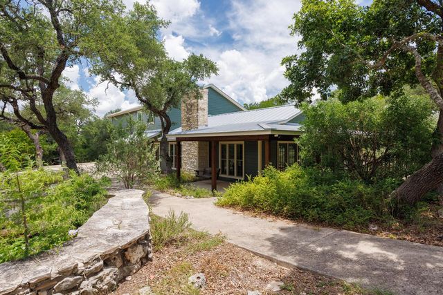 1100 Chapparal DR, Wimberley, TX 78676