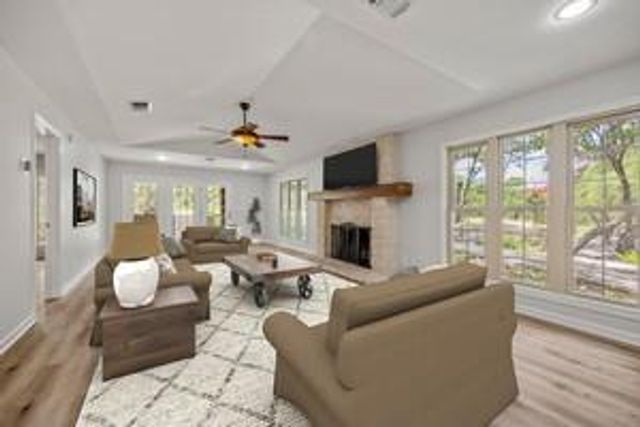 1100 Chapparal DR, Wimberley, TX 78676