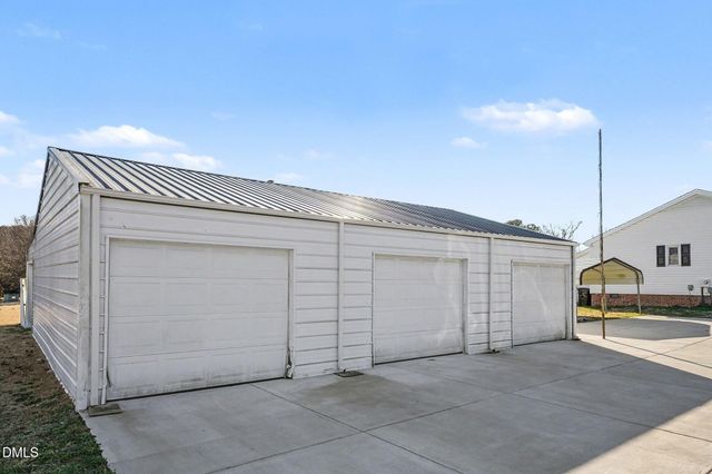 18 Vuncannon Drive, Fuquay Varina, NC 27526