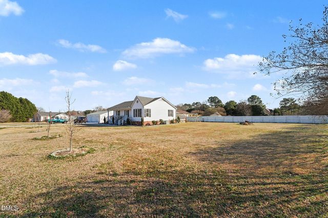 18 Vuncannon Drive, Fuquay Varina, NC 27526