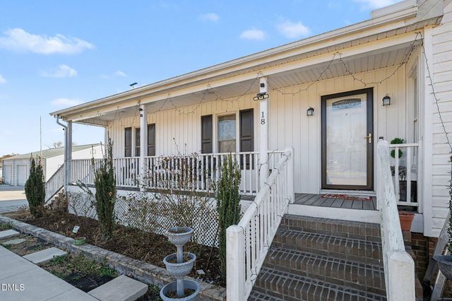 18 Vuncannon Drive, Fuquay Varina, NC 27526