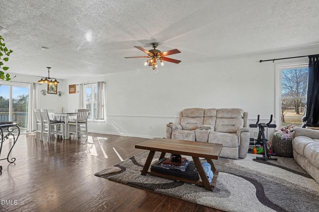 18 Vuncannon Drive, Fuquay Varina, NC 27526