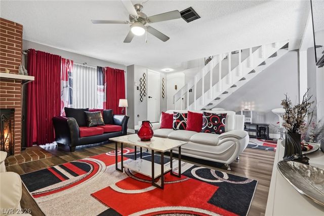 624 Brookway Lane, Las Vegas, NV 89169