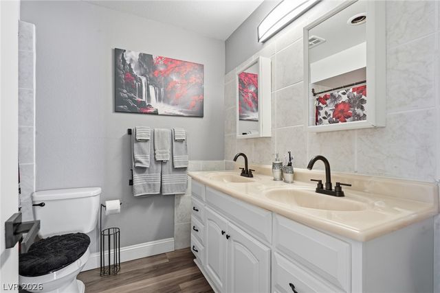 624 Brookway Lane, Las Vegas, NV 89169