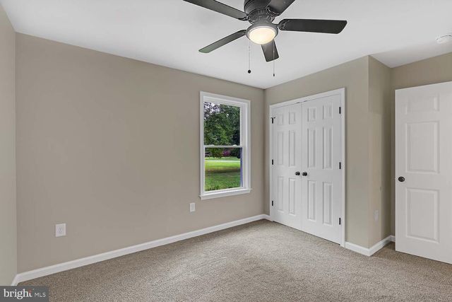 5008 E CHESTNUT FORK RD, Gloucester, VA 23061