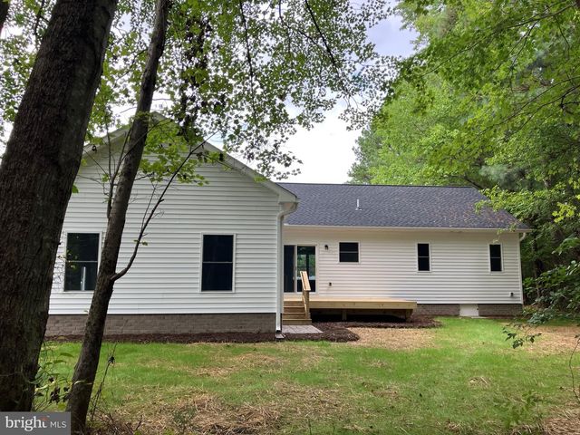 5008 E CHESTNUT FORK RD, Gloucester, VA 23061