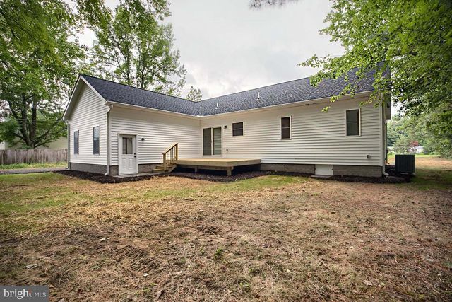 5008 E CHESTNUT FORK RD, Gloucester, VA 23061