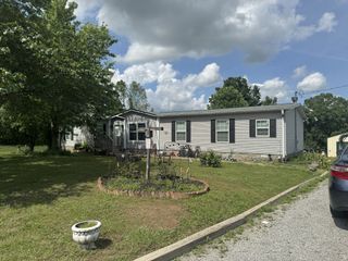 9663 Old Hillsboro Rd, Bon Aqua, TN 37025