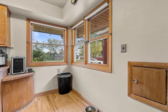 916 Grand AVENUE, Waukesha, WI 53186