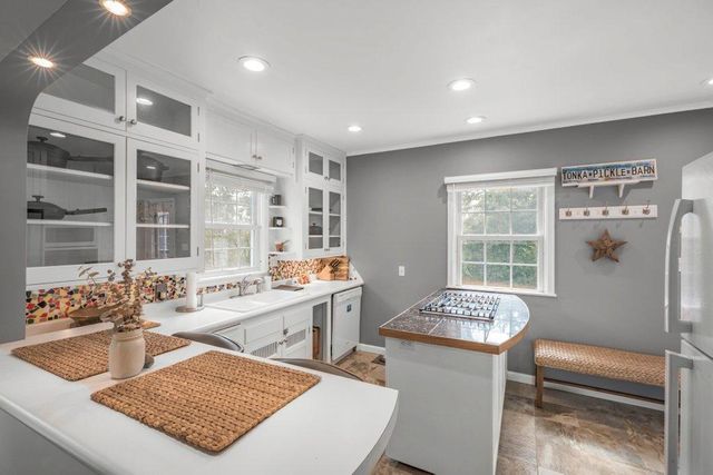 13200 Excelsior Boulevard, Minnetonka, MN 55343