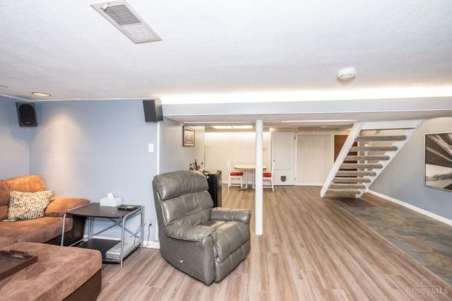 3847 Maywood Court, Cincinnati, OH 45211