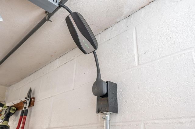 3847 Maywood Court, Cincinnati, OH 45211