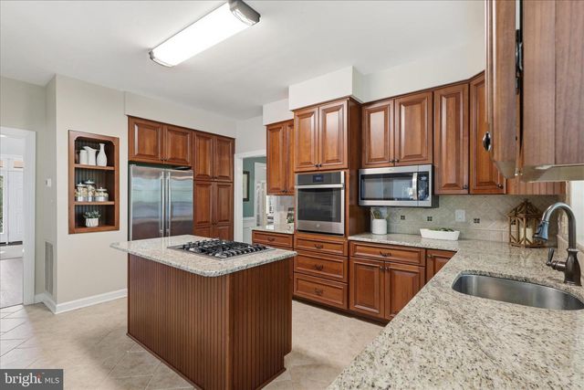 5014 GLEN PARK RD, Annandale, VA 22003