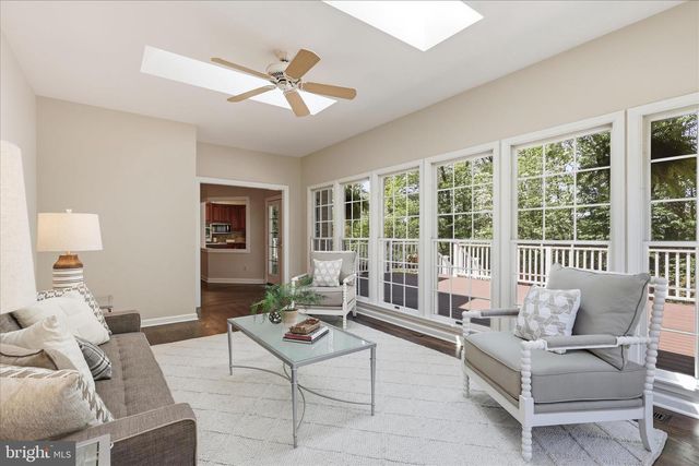 5014 GLEN PARK RD, Annandale, VA 22003