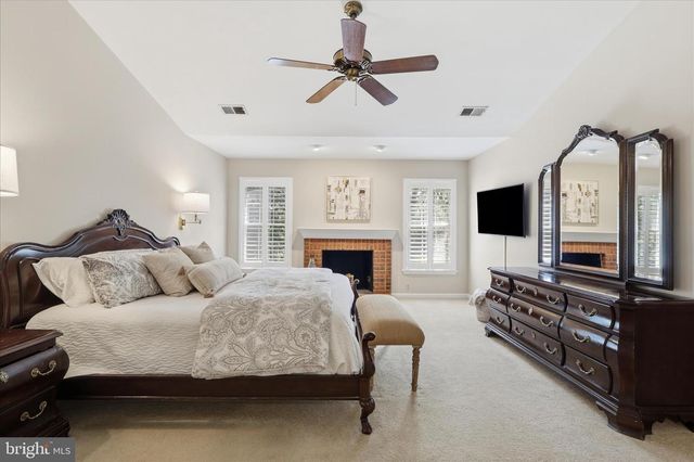 5014 GLEN PARK RD, Annandale, VA 22003