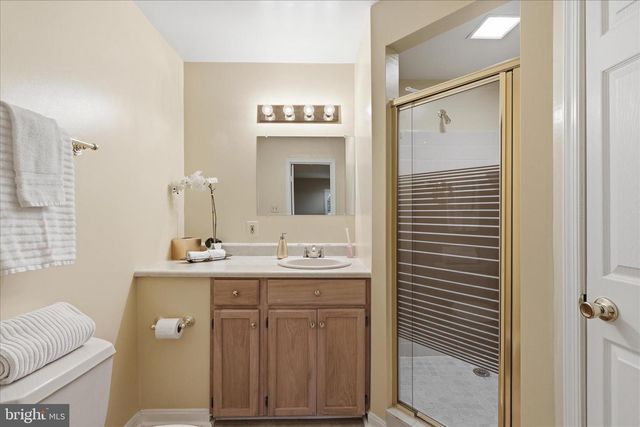 5014 GLEN PARK RD, Annandale, VA 22003