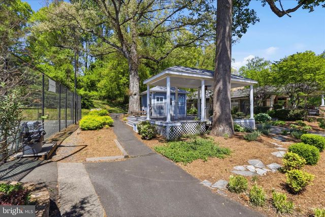 5014 GLEN PARK RD, Annandale, VA 22003