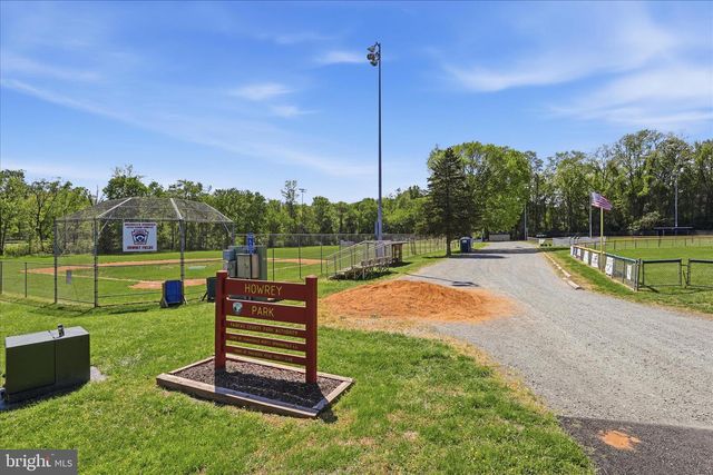 5014 GLEN PARK RD, Annandale, VA 22003