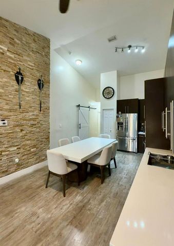 1242 NE 32nd Ave, Homestead, FL 33033