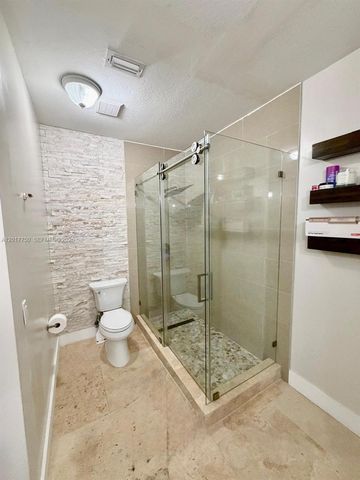 1242 NE 32nd Ave, Homestead, FL 33033