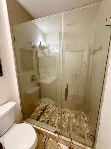 1242 NE 32nd Ave, Homestead, FL 33033