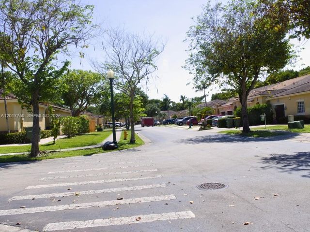 1242 NE 32nd Ave, Homestead, FL 33033