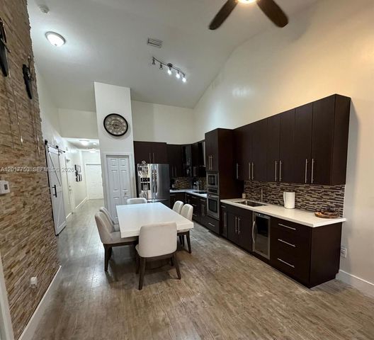 1242 NE 32nd Ave, Homestead, FL 33033