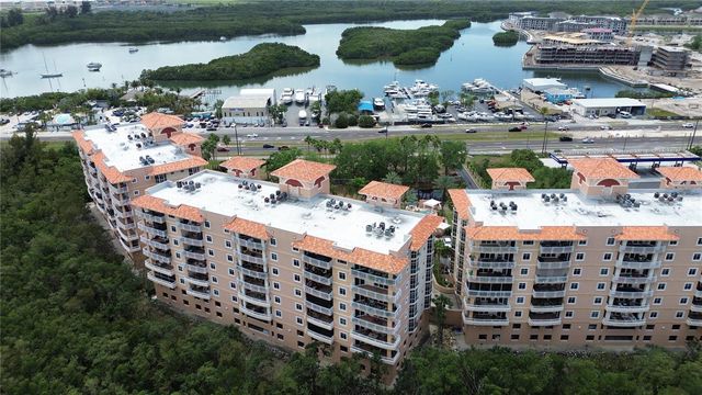 12055 GANDY BOULEVARD N 243, St Petersburg, FL 33702
