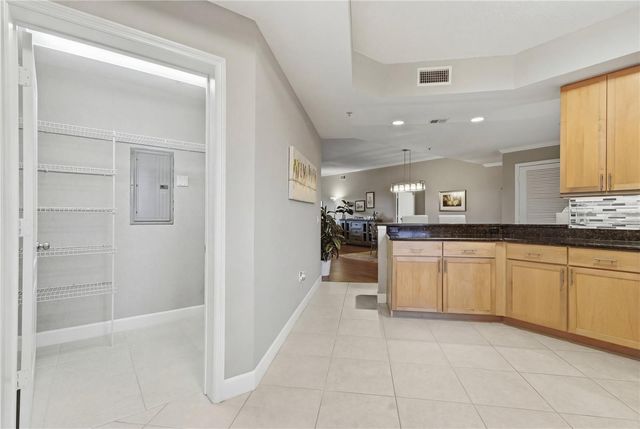 12055 GANDY BOULEVARD N 243, St Petersburg, FL 33702