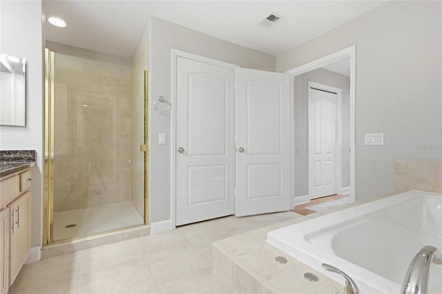 12055 GANDY BOULEVARD N 243, St Petersburg, FL 33702